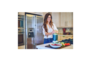 Top 10 Kitchen Tools for Easy Hosting 