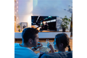 Turn your living room into a theatre 