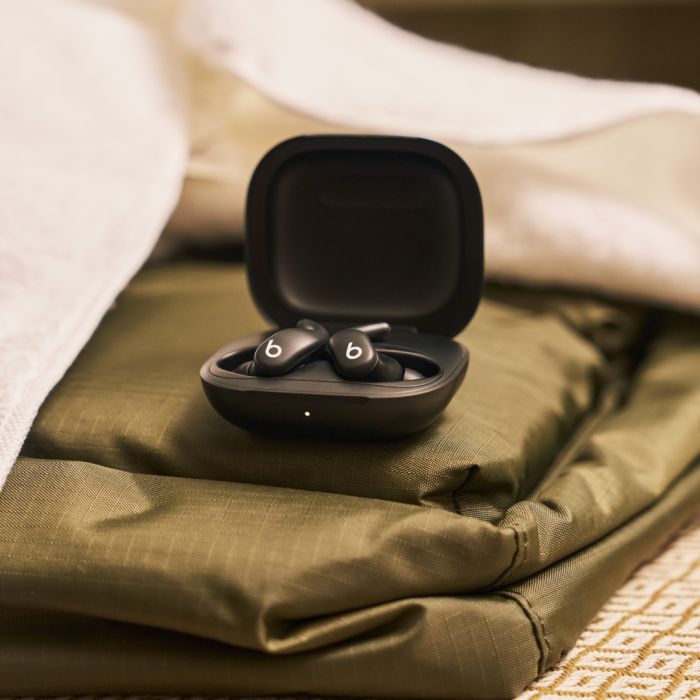 BEATS POWERBEATS FIT WIRELESS FITNESS EARBUDS WITH SECURE FIT JET