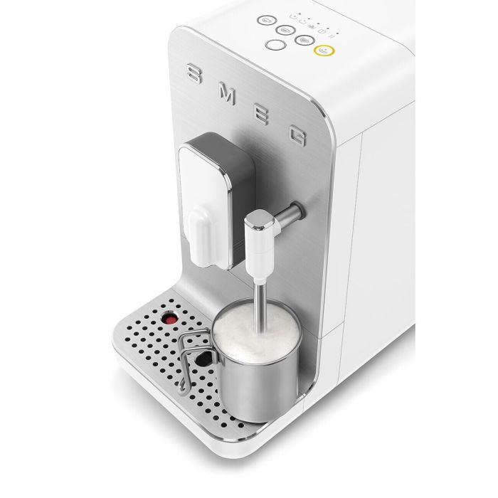 Smeg Coffee Machine - 19 Bar, Thermoblock