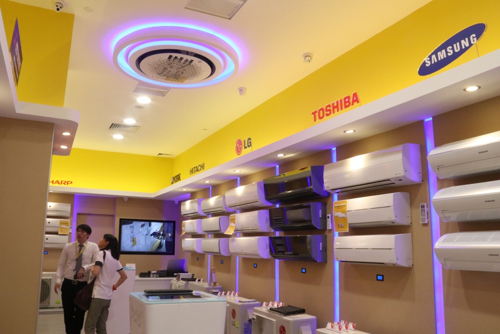 Live Air Conditioners In Showroom